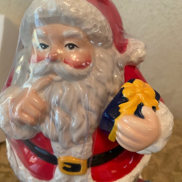 The Main Ingredients Ceramic Santa Claus CandyJar - Picture 6 of 10